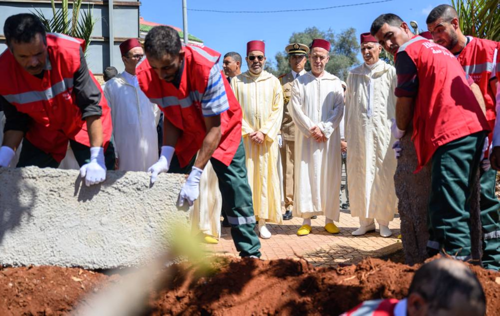 Funérailles de feue Aïcha El Khattabi, fille de Mohamed Ben Abdelkrim El Khattabi, en présence de S.A.R. le Prince Moulay Rachid