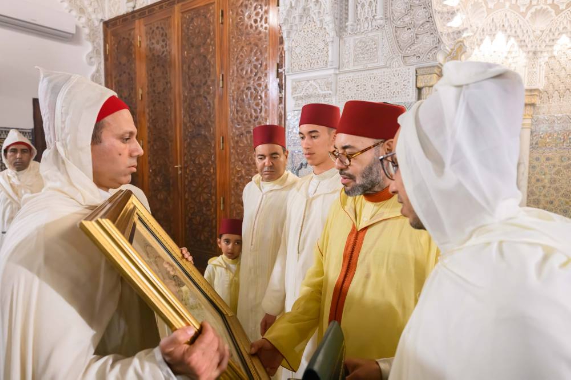 S.M. le Roi, Amir Al-Mouminine, préside une veillée religieuse en commémoration de l'Aïd Al-Mawlid Al-Nabawi Acharif