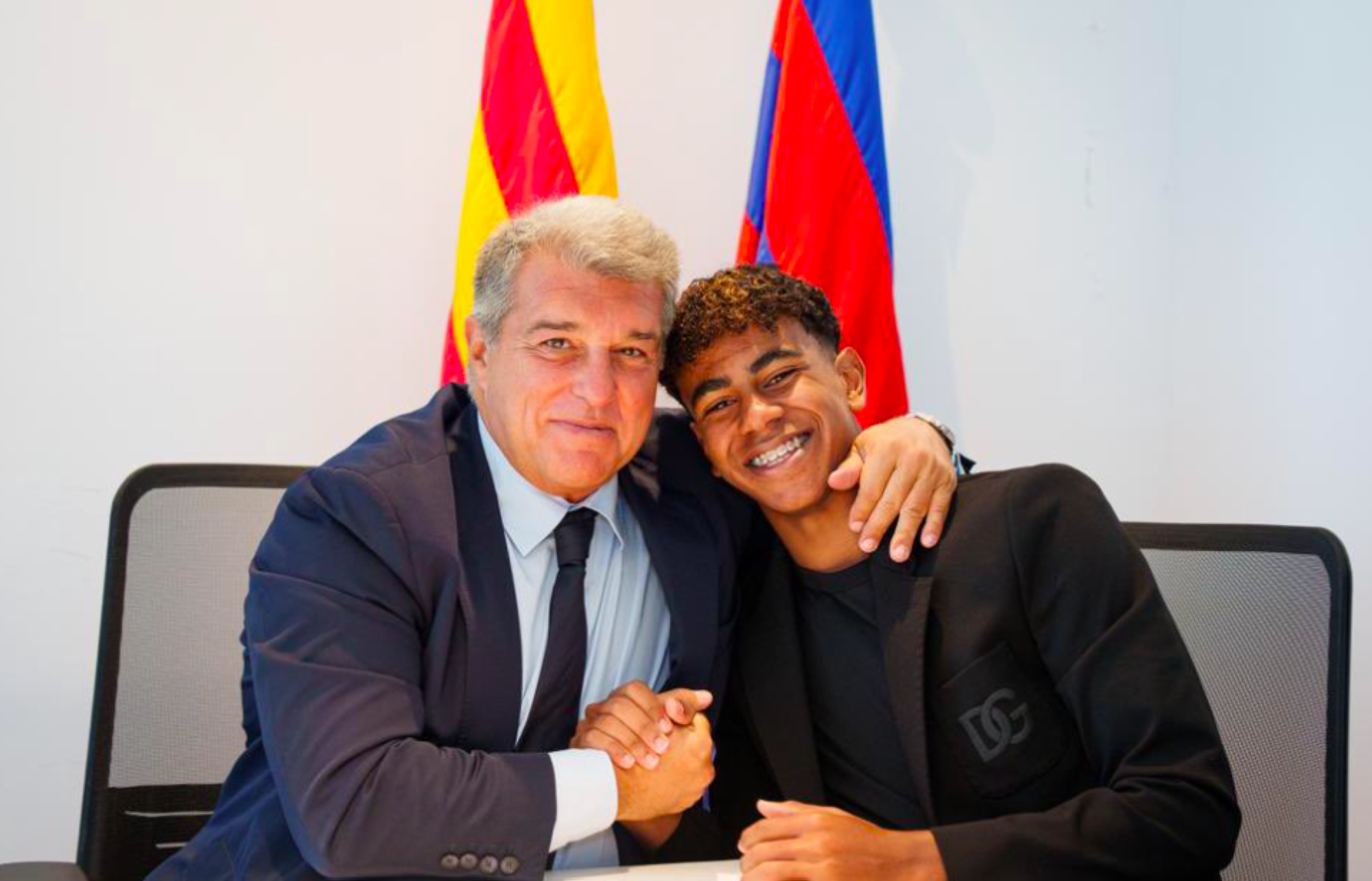 Lamine Yamal prolonge au FC Barcelone avec une clause libératoire d’un milliard d’euros