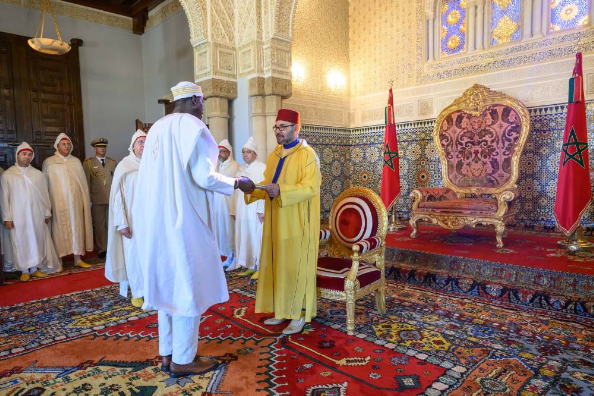 S.M. le Roi reçoit plusieurs ambassadeurs étrangers