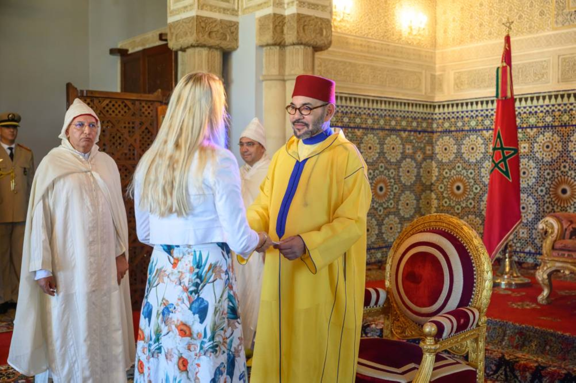 S.M. le Roi reçoit plusieurs ambassadeurs étrangers