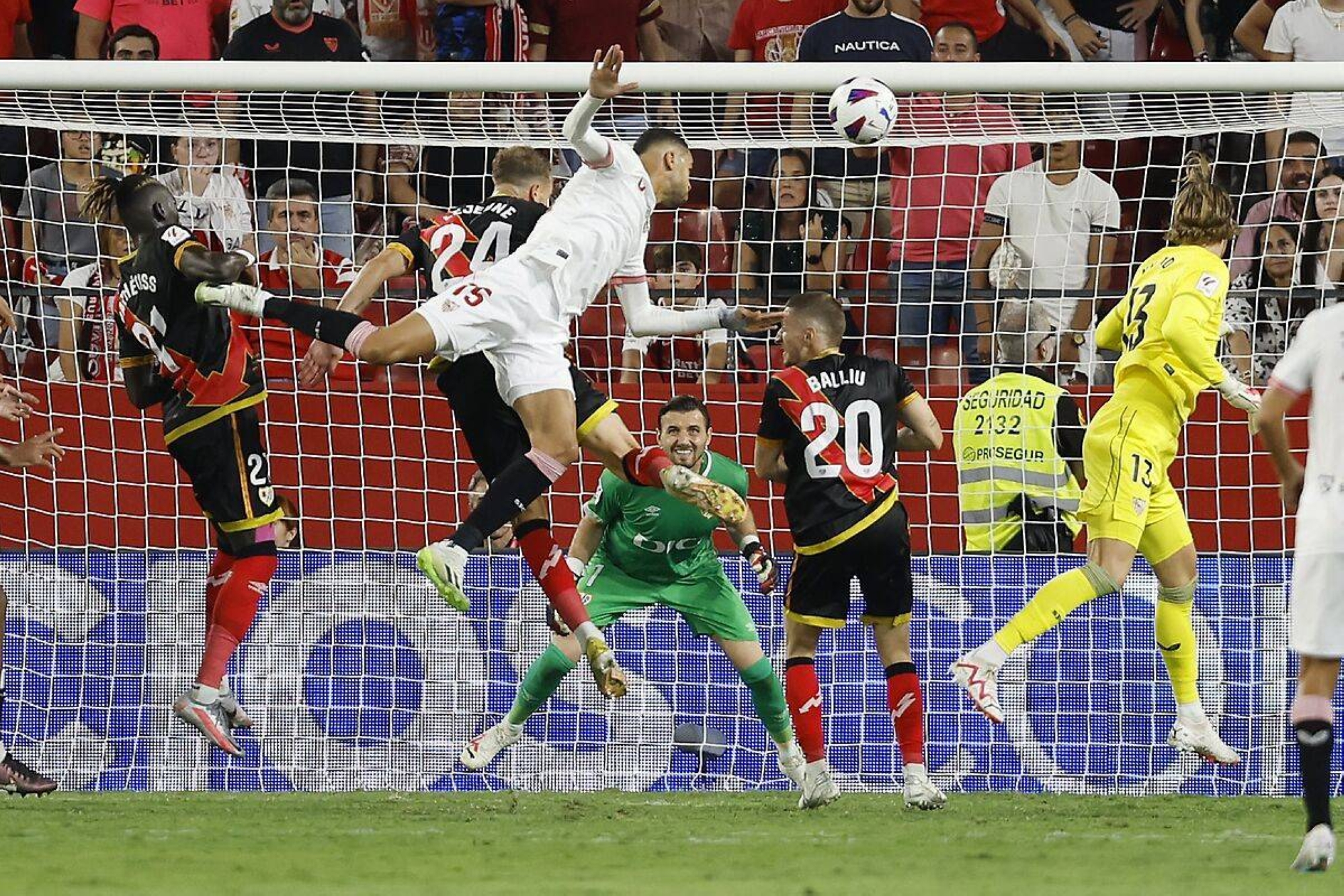 Liga : Youssef En-Nesyri sauve le Séville FC face au Rayo Vallecano