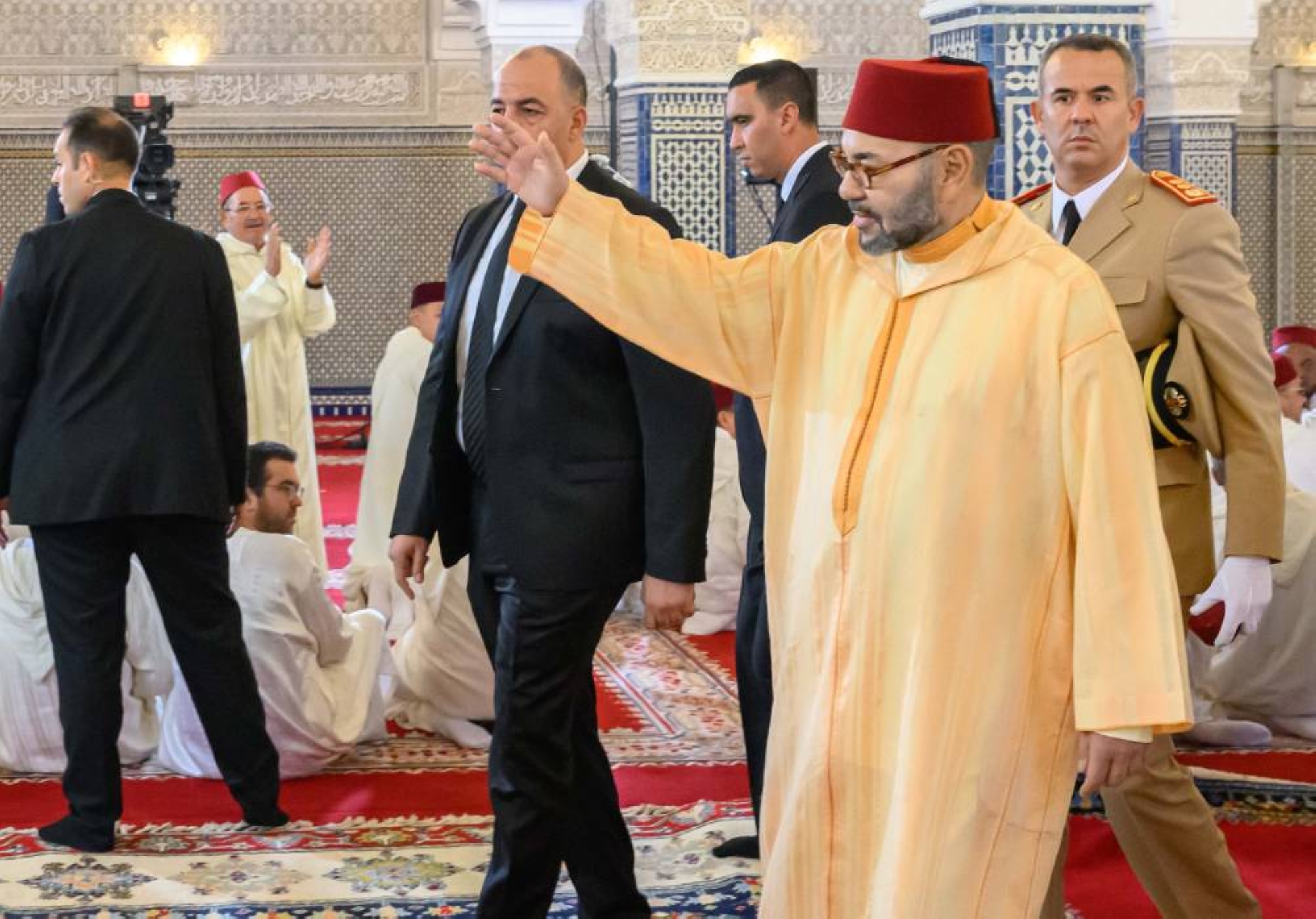 S.M. le Roi accomplit la prière du Vendredi à la mosquée "Hassan" à Rabat