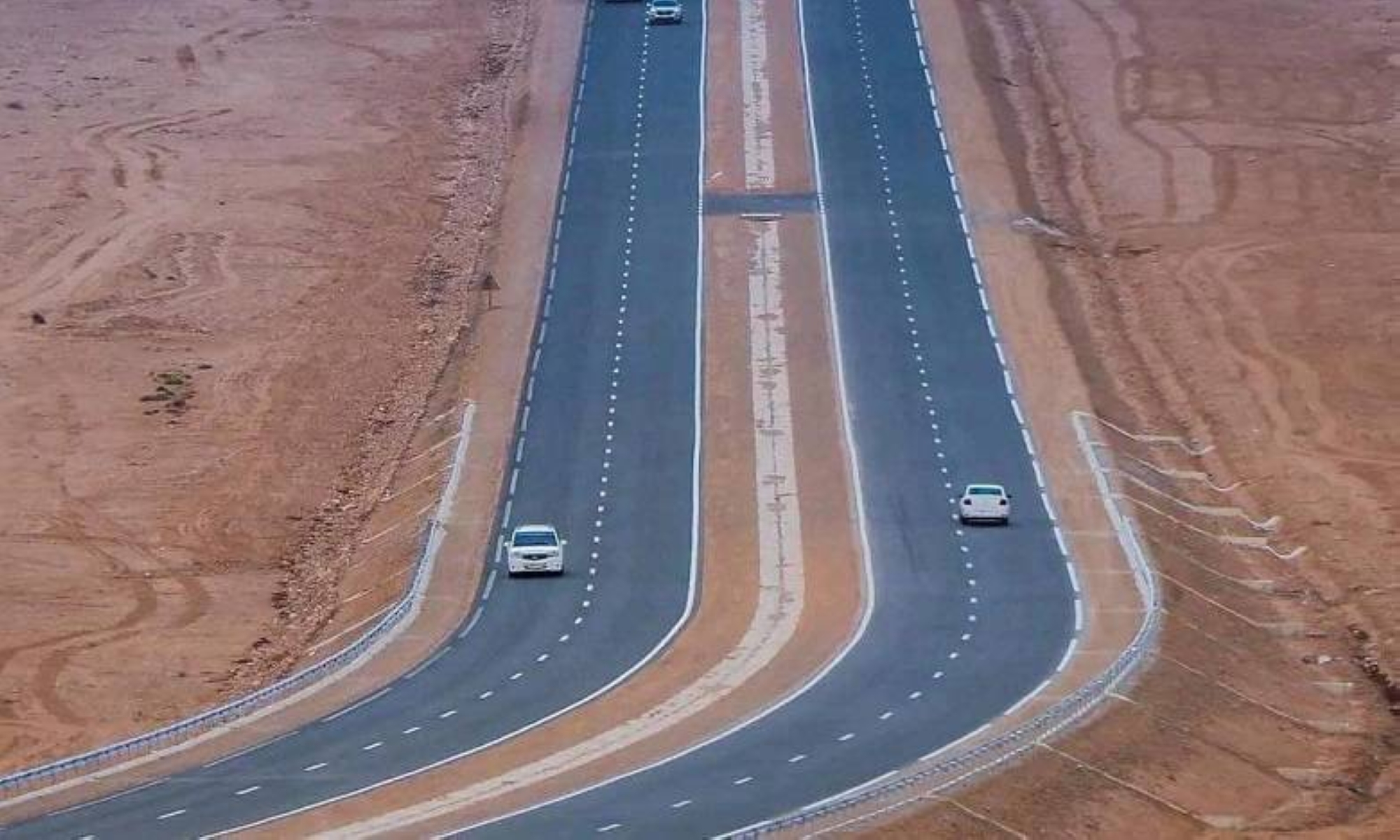 Staffan de Mistura met en lumière le développement politique et socio-économique au Sahara marocain