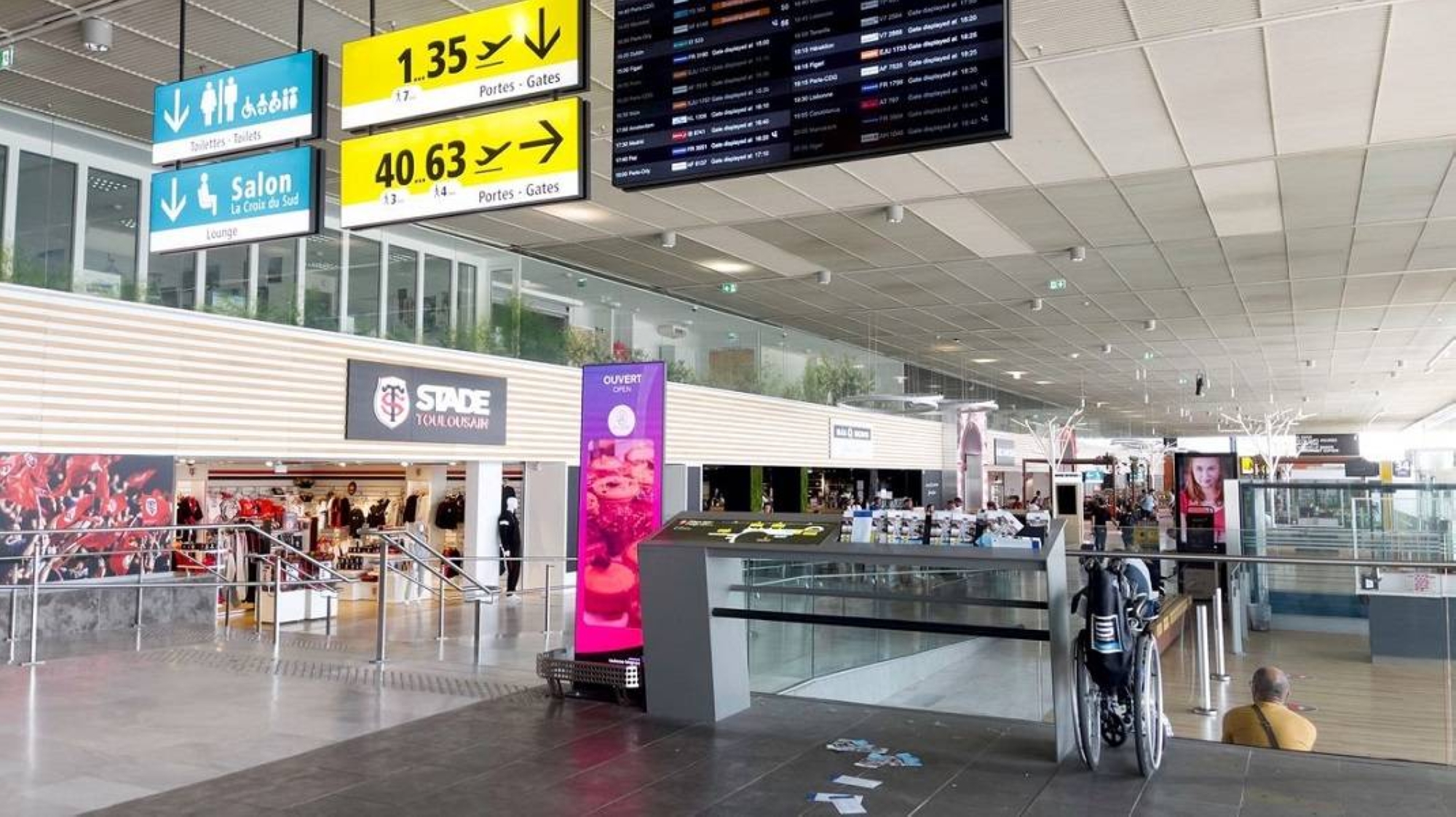 France : Cinq aéroports visés par des alertes à la bombe, quatre évacués