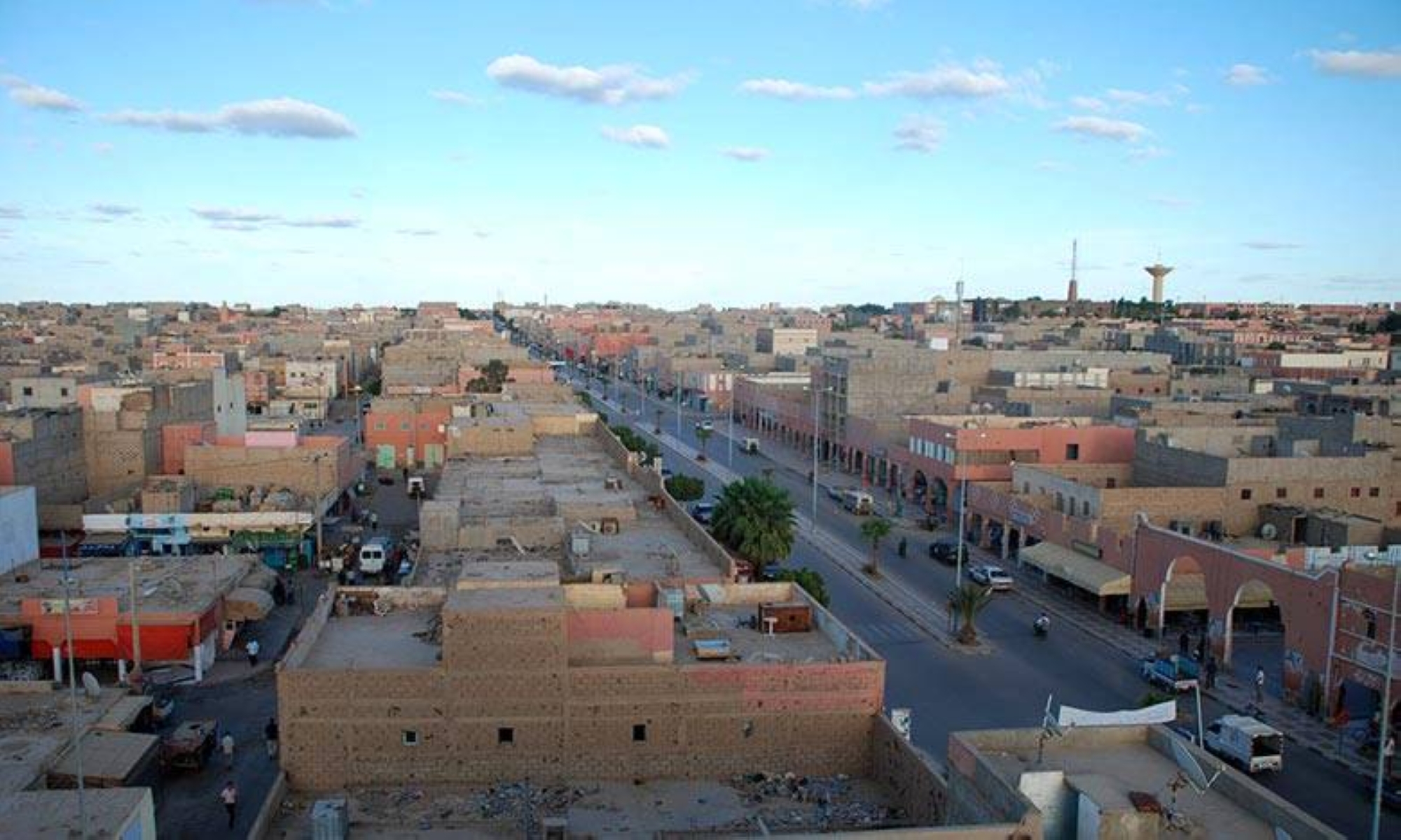 1 décès et 3 blessés suite à des déflagrations dans la ville de Es-Semara (autorités locales)