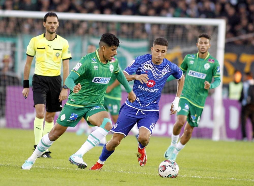 Botola D1 : assommée par l’OCS, l’AS FAR ouvre la voie à la RSB et au RCA