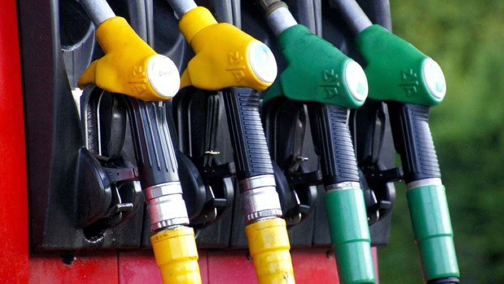 Carburants : légère baisse des prix du gasoil et de l’essence 