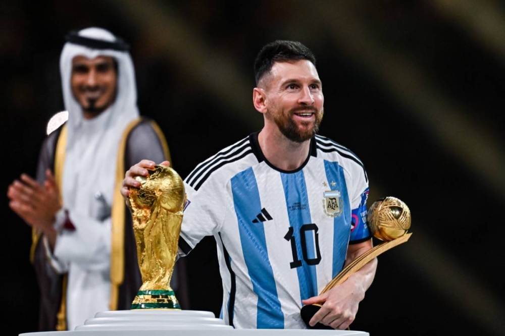 Les maillots de Messi Mondial 2022 vendus aux enchères pour 7,8 millions de dollars