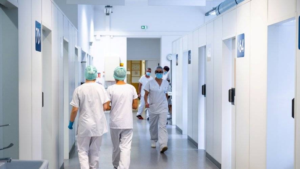 Spanish Government Calls for Mask Mandate in Hospitals and Health