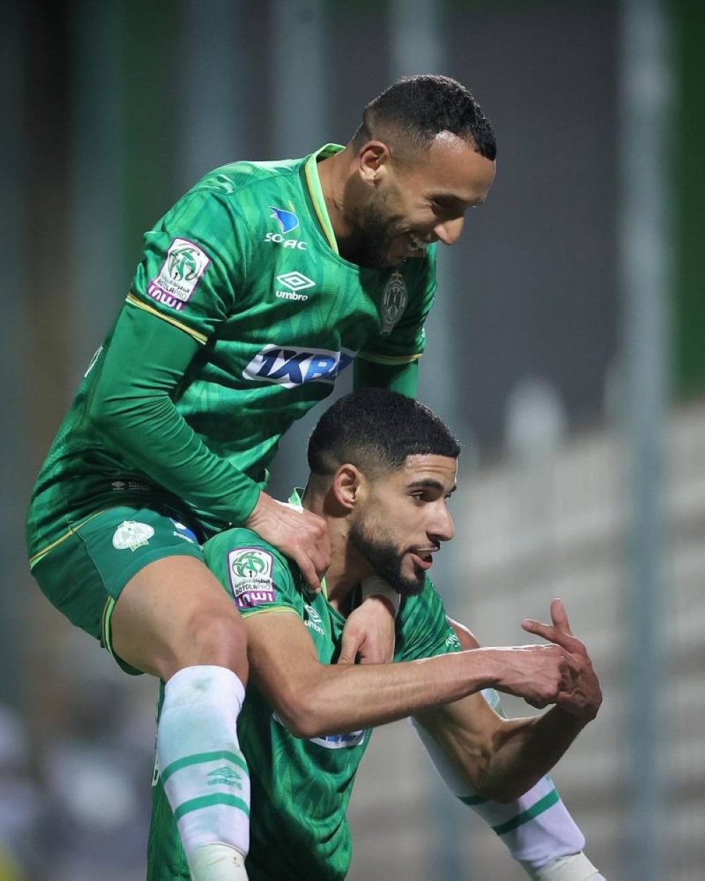 Botola D1 : le Raja enchaîne et met un coup de pression à l’AS FAR, à la veille du derby de Rabat