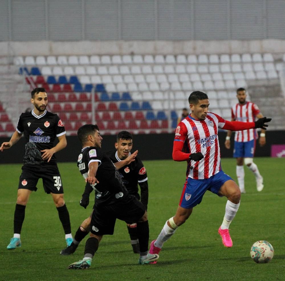 Botola D1 : le WAC boucle la phase aller dans la tourmente, le miracle a bien eu lieu pour le HUSA