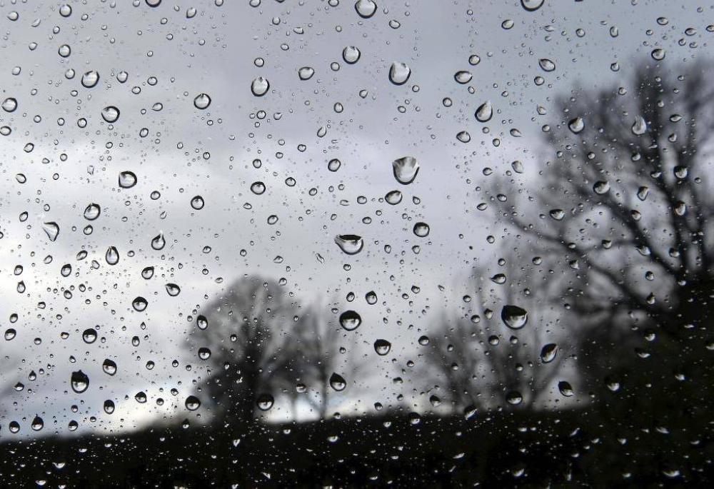 Fortes pluies localement orageuses et rafales de vent vendredi dans plusieurs provinces