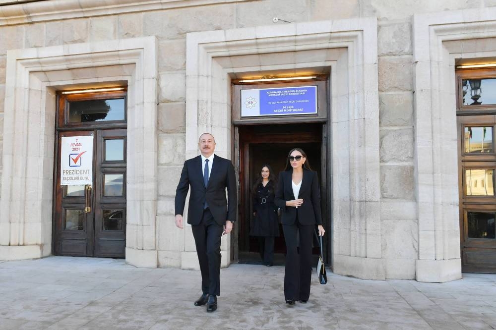 Azerbaïdjan : Le président Ilham Aliyev reconduit pour un cinquième mandat