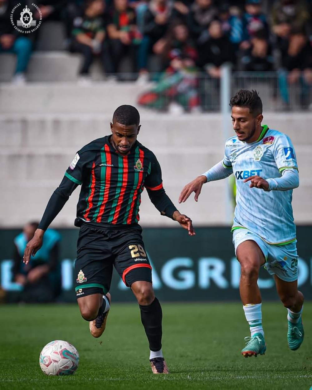 Botola : le WAC passe un test difficile face à la RS Berkane, le Raja et l’AS FAR continuent la lutte à distance