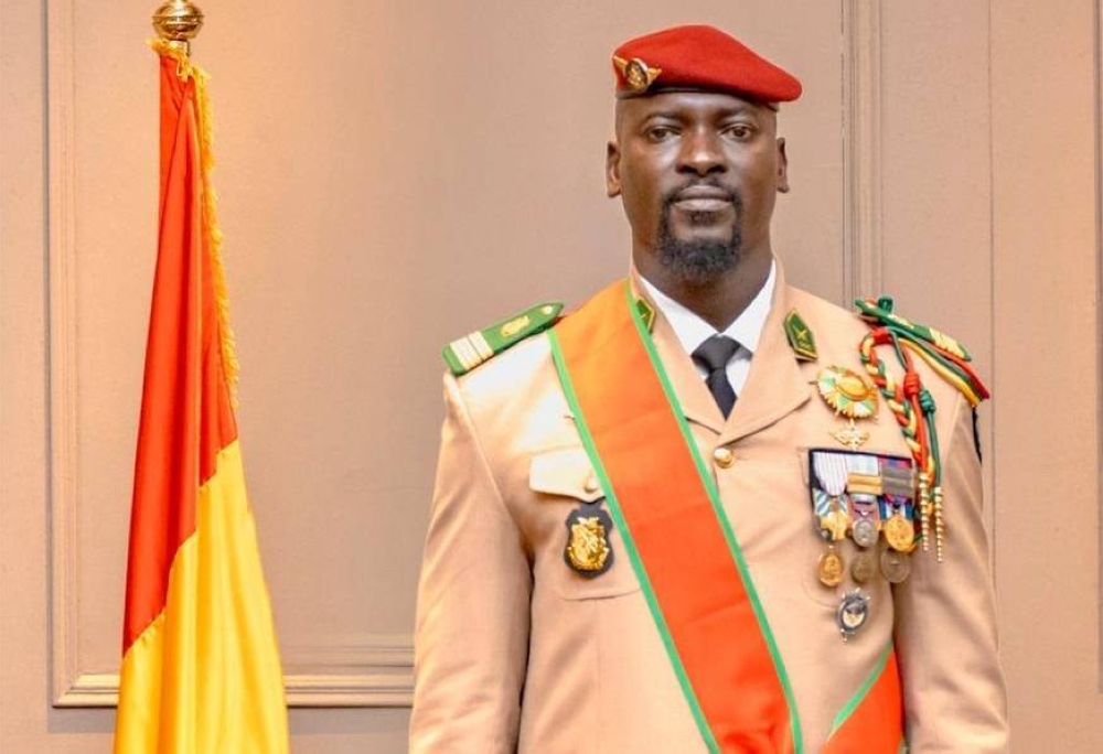 Dissolution du gouvernement guinéen (officiel)