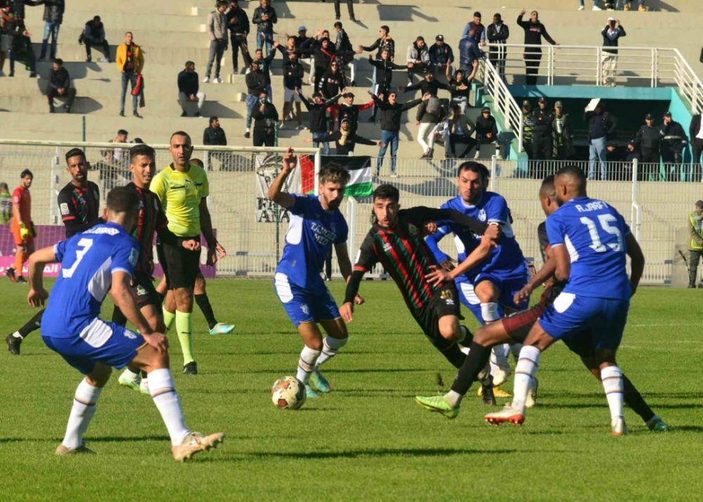 Botola : en l’absence de terrain disponible, l’IR Tanger obligé d’accueillir l’AS FAR à Kénitra