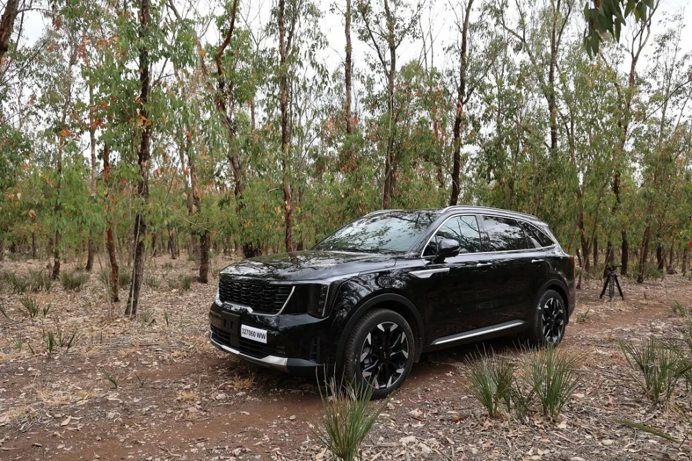 Le Sorento, le plus grand SUV de la gamme Kia, maintient sa configuration à 7 places. Ph. Charafi