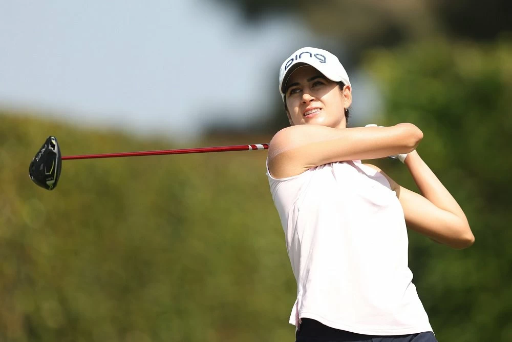 LOS ANGELES, CALIFORNIA - APRIL 27: Ines Laklalech of Morocco plays her shot from the second tee during the first round of the JM Eagle LA Championship presented by Plastpro at Wilshire Country Club on April 27, 2023 in Los Angeles, California. (Photo by Michael Owens/Getty Images)