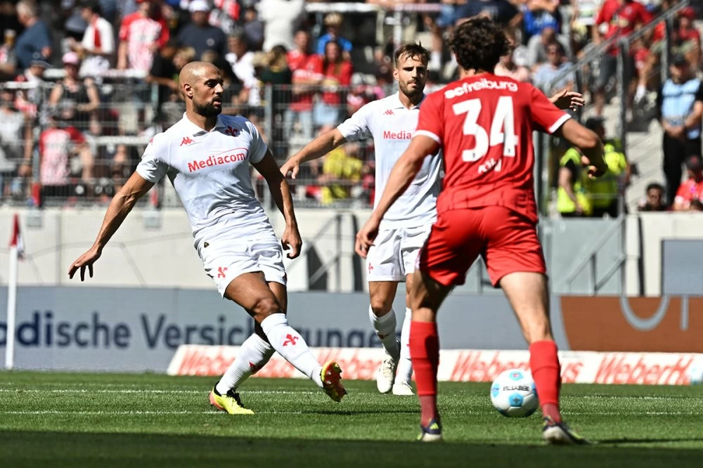 Amrabat a joué 60 minutes, samedi en amical, face au SC Fribourg (2-2).