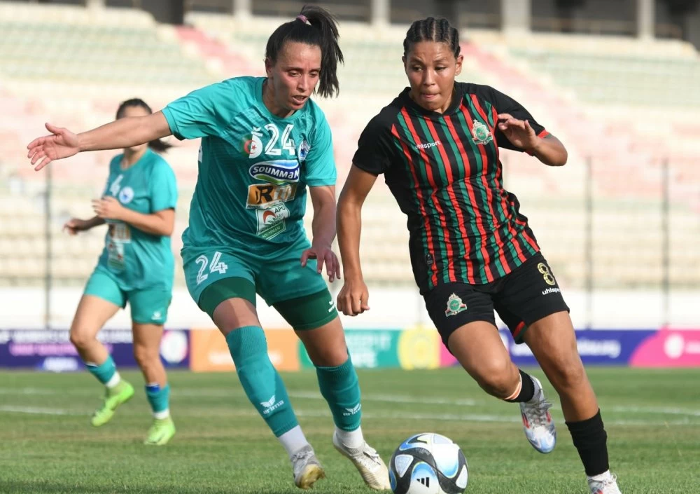 Phase de jeu du match AS FAR-CF Akbou.