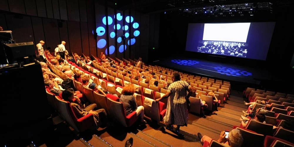 FFA 2018 - Festival du film d'Angoulême. Illustration projection Espace Franquin. Affluence, foule, spectacteurs, salle de cinéma. - Dequier Loïc ( Angoulême )