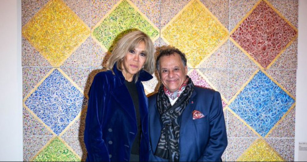 Brigitte Macron visite l'exposition "Rétrospective Mehdi Qotbi" à l'IMA