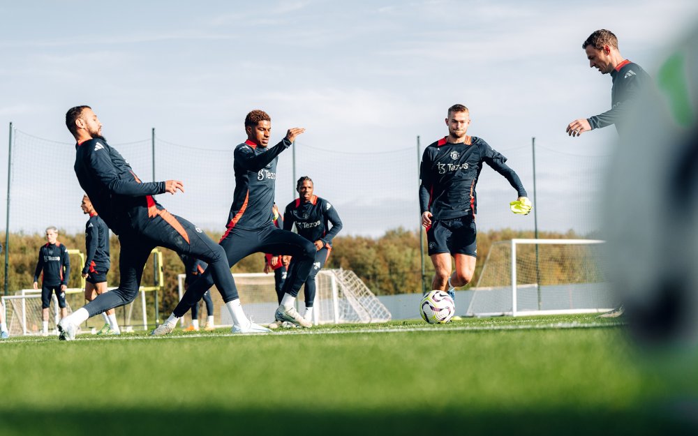 Lions de l’Atlas : Mazraoui reprend les entraînements avec Manchester United