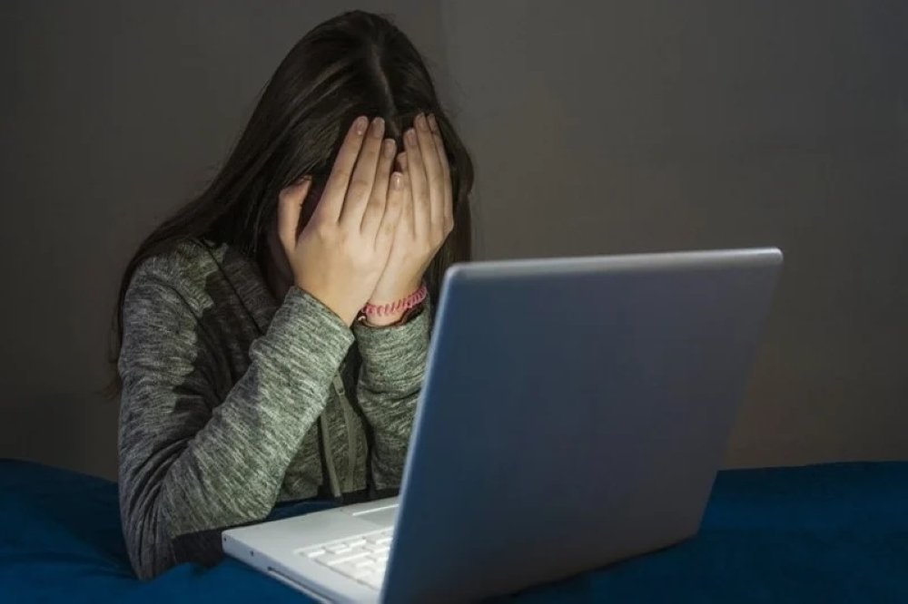 La protection des femmes en ligne au cœur de la 4e Campagne nationale de prévention contre la cyberviolence