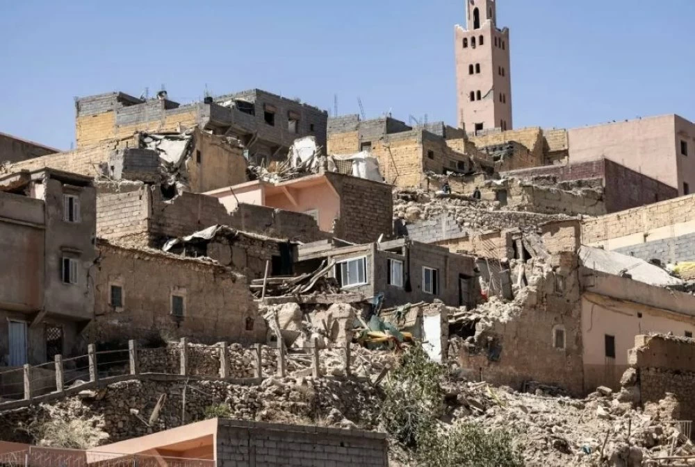 Les catastrophes naturelles coûtent chaque année au Maroc plus de 575 millions de dollars, un chiffre qui illustre la vulnérabilité du pays face aux tremblements de terre, inondations et sécheresses.