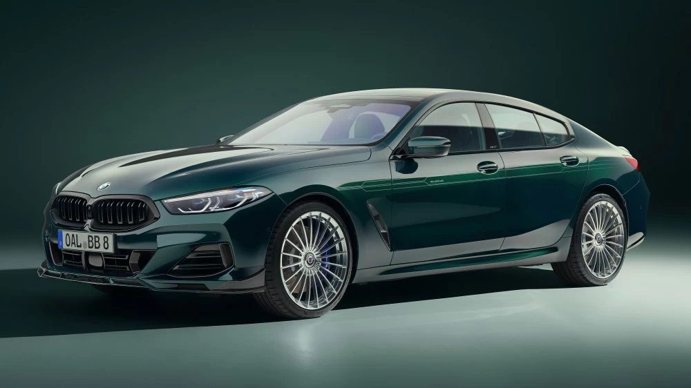 L'Alpina B8 GT, dernier modèle indépendant de la marque, allie performances extrêmes et raffinement exclusif.