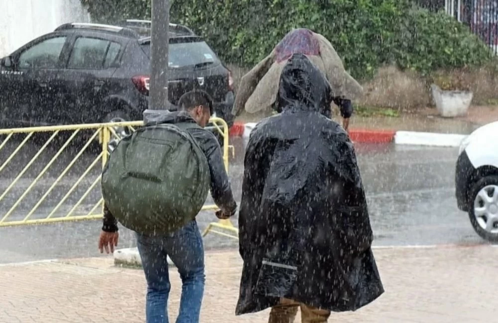Inondations à Ksar El Kébir : fermeture des écoles jusqu’au 7 février