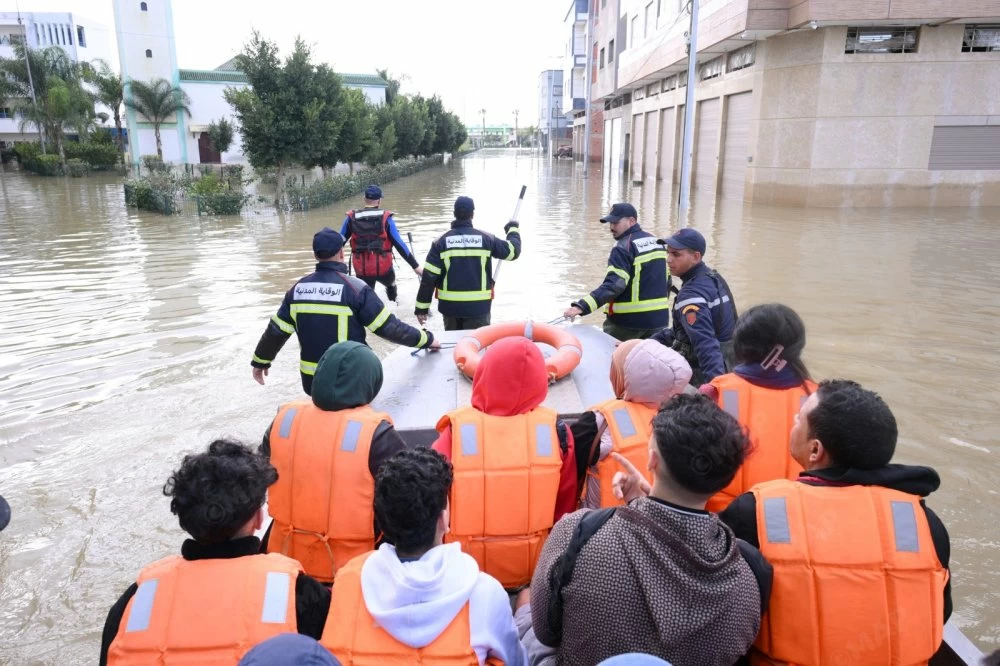 Inondations à Ksar El Kébir : Poursuite des opérations d’évacuation après la montée des eaux de l’oued Loukkos