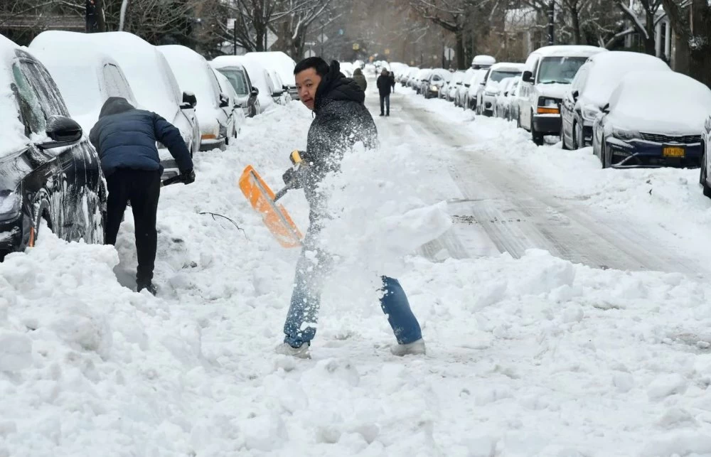 Froid polaire aux États-Unis : seize morts à New York (maire)