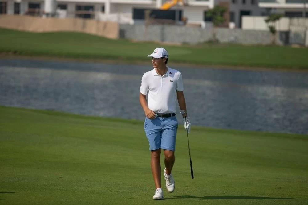 Amer Ari Invitational : Adam Bresnu termine dans le top 5 à Hawaï