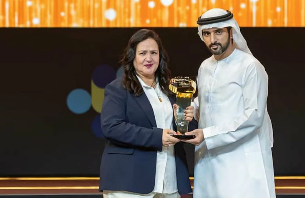 La militante associative Fouzia Mahmoudi couronnée par "Arab Hope Makers"