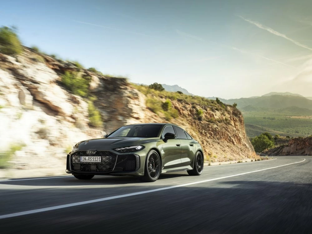 La nouvelle Audi RS 5 : l’ADN RS passe à l’hybride rechargeable