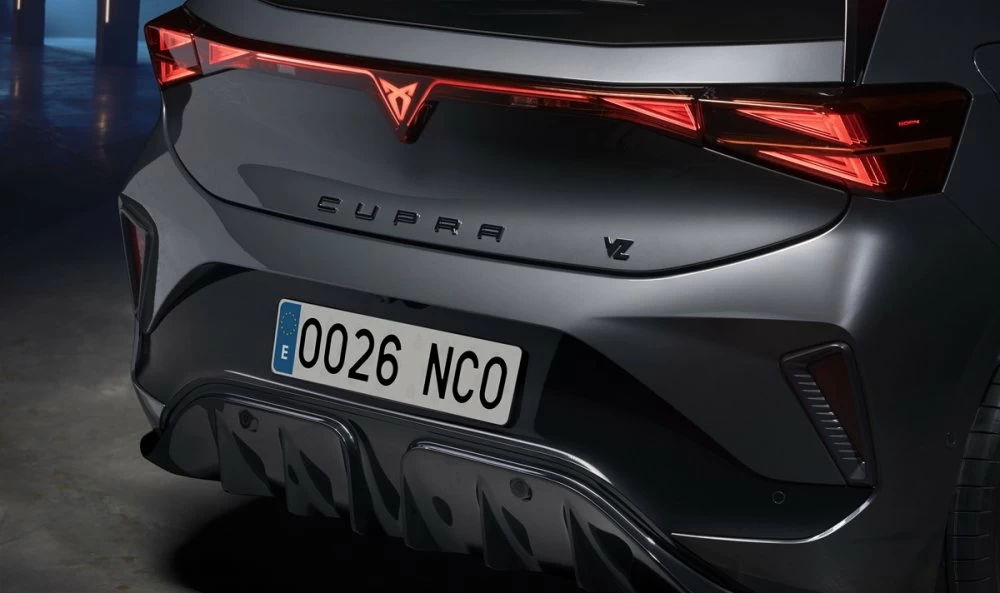 Cupra Born : la compacte électrique gagne en style et en puissance