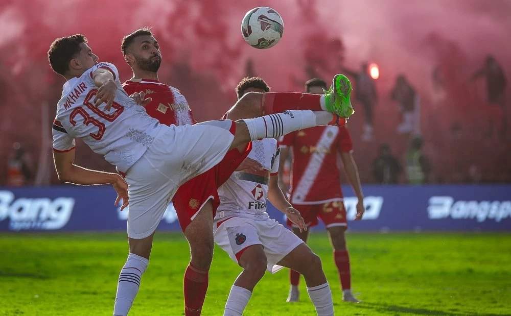 Dernier bras de fer entre le Wydad et l'OCS lors de la 8e journée de la Botola Pro (2-1, victoire du WAC).