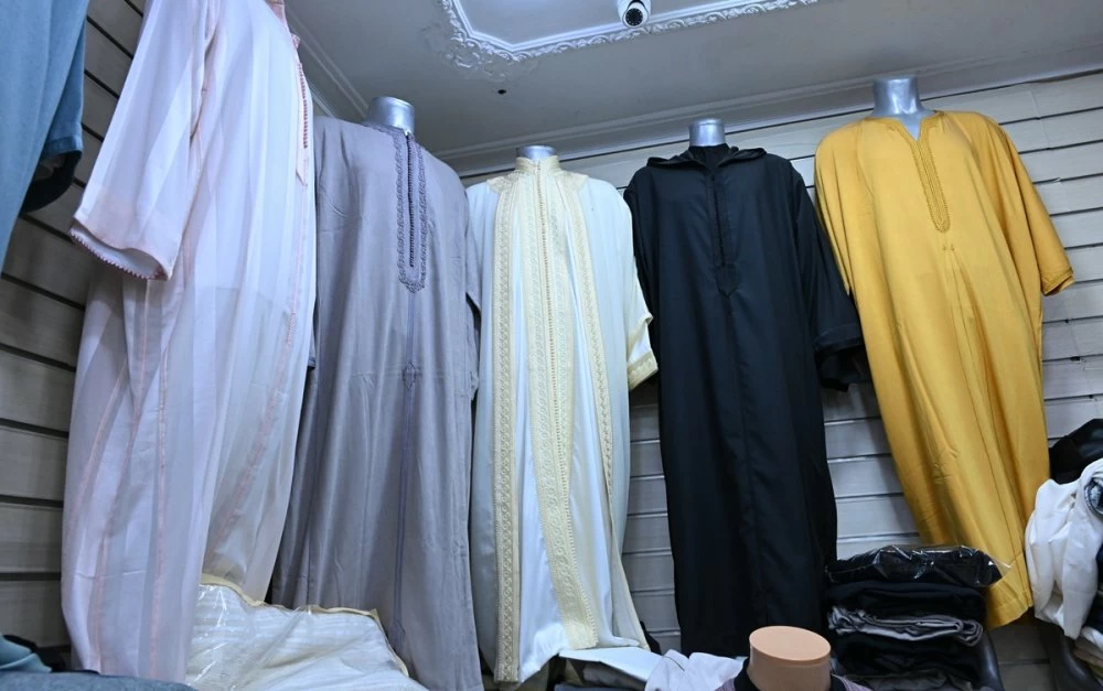 Aïd Al-Fitr : les marchés marocains renouent avec l’effervescence du vêtement traditionnel