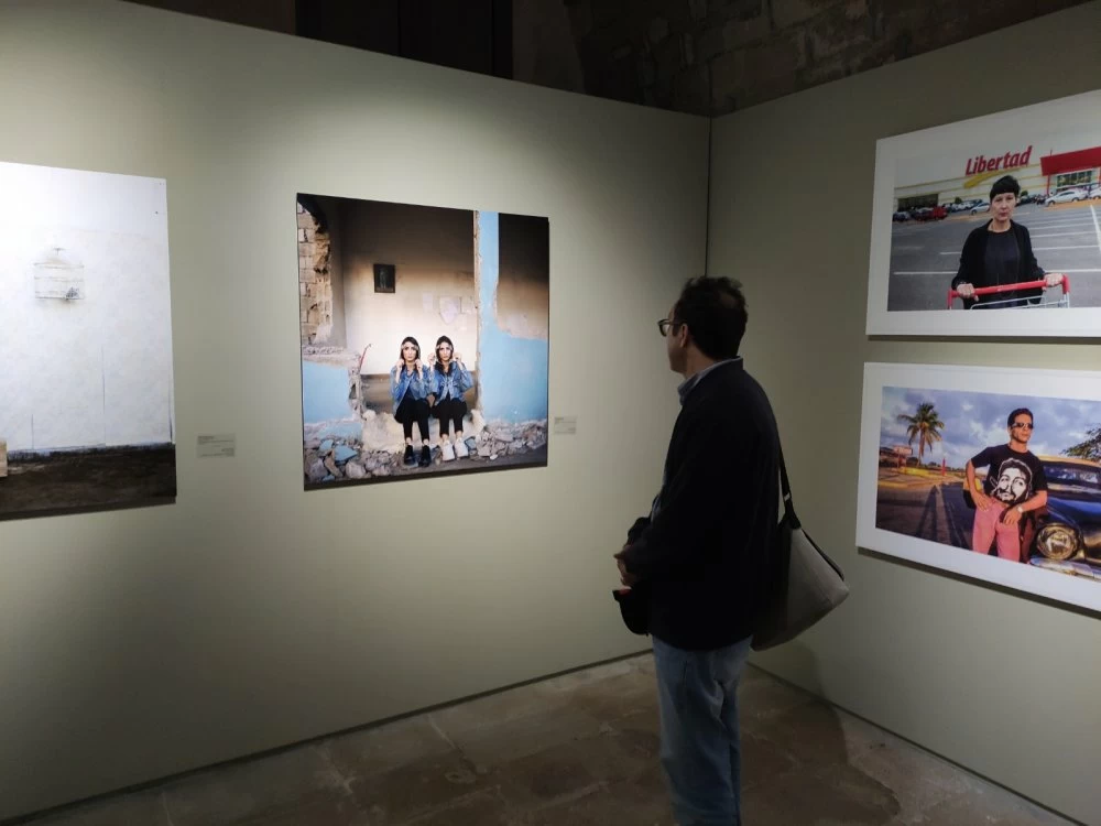 «Let’s Play» : une parenthèse onirique au Musée national de la photographie