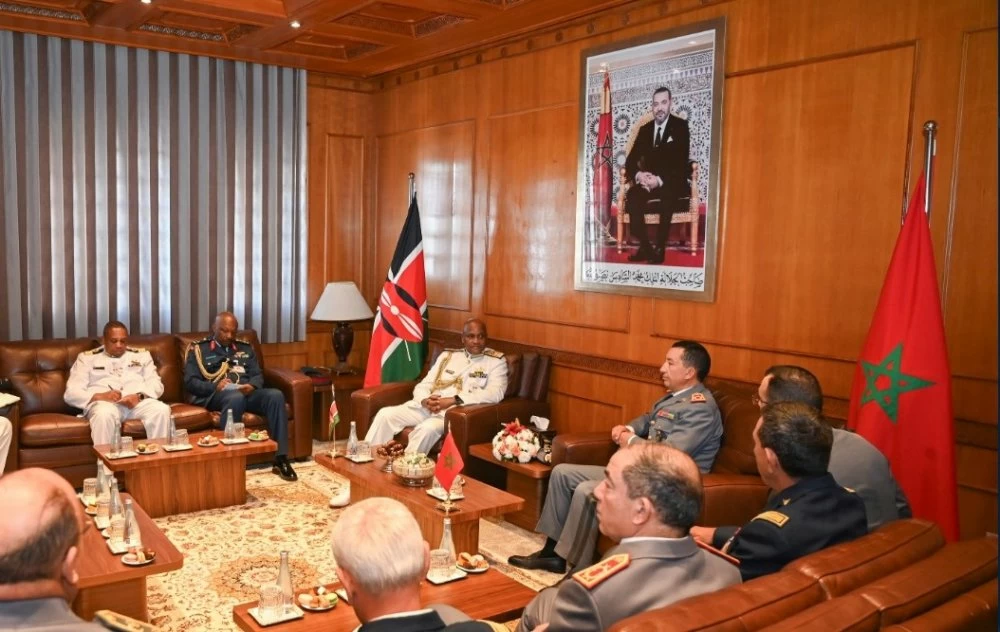 L'Inspecteur Général des Forces Armées Royales s'entretient avec le Chef d’Etat-Major des Forces de Défense du Kenya