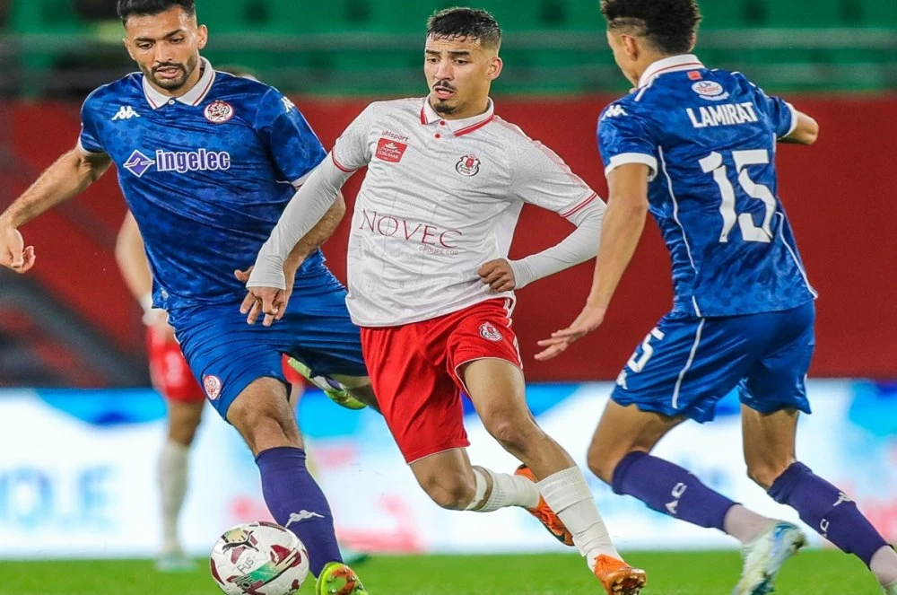 Botola D1 : le Wydad peine pour sa première sous Carteron, l’OCS s'impose face à l’USYM