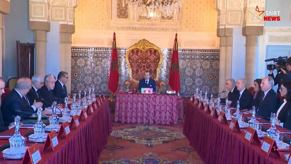 Sa Majesté le Roi préside un Conseil des Ministres