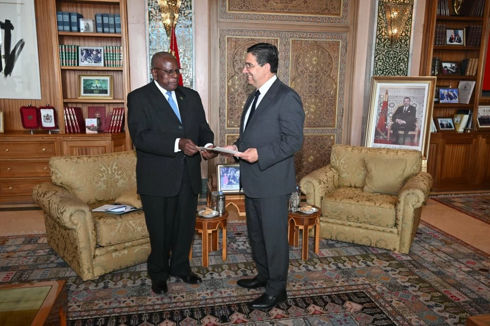 Bourita reçoit l'envoyé spécial du président de Zambie, porteur d'un message à S.M. le Roi
