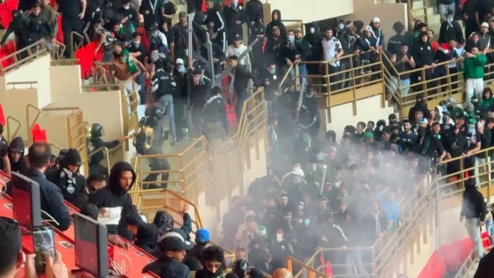 Violences dans les stades : la LNFP prend des mesures radicales après les incidents du classico AS FAR-Raja