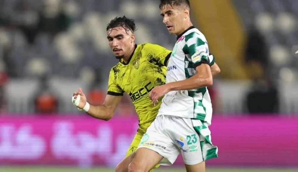 Botola : choc au sommet entre le MAS et le Raja, le Wydad sous pression