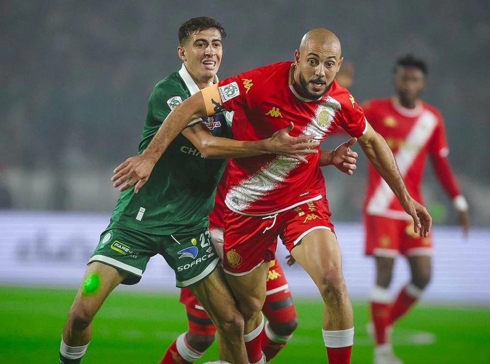 Botola : un derby sous haute tension entre un Raja conquérant et un WAC en crise