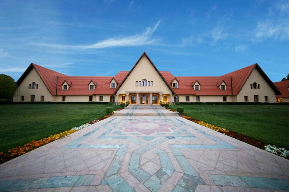 Al Akhawayn University décroche une double distinction «Top Tier 1» en Business Administration et Engineering