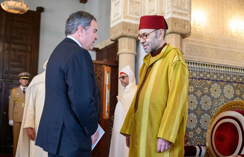 S.M. le Roi reçoit à Rabat plusieurs ambassadeurs étrangers